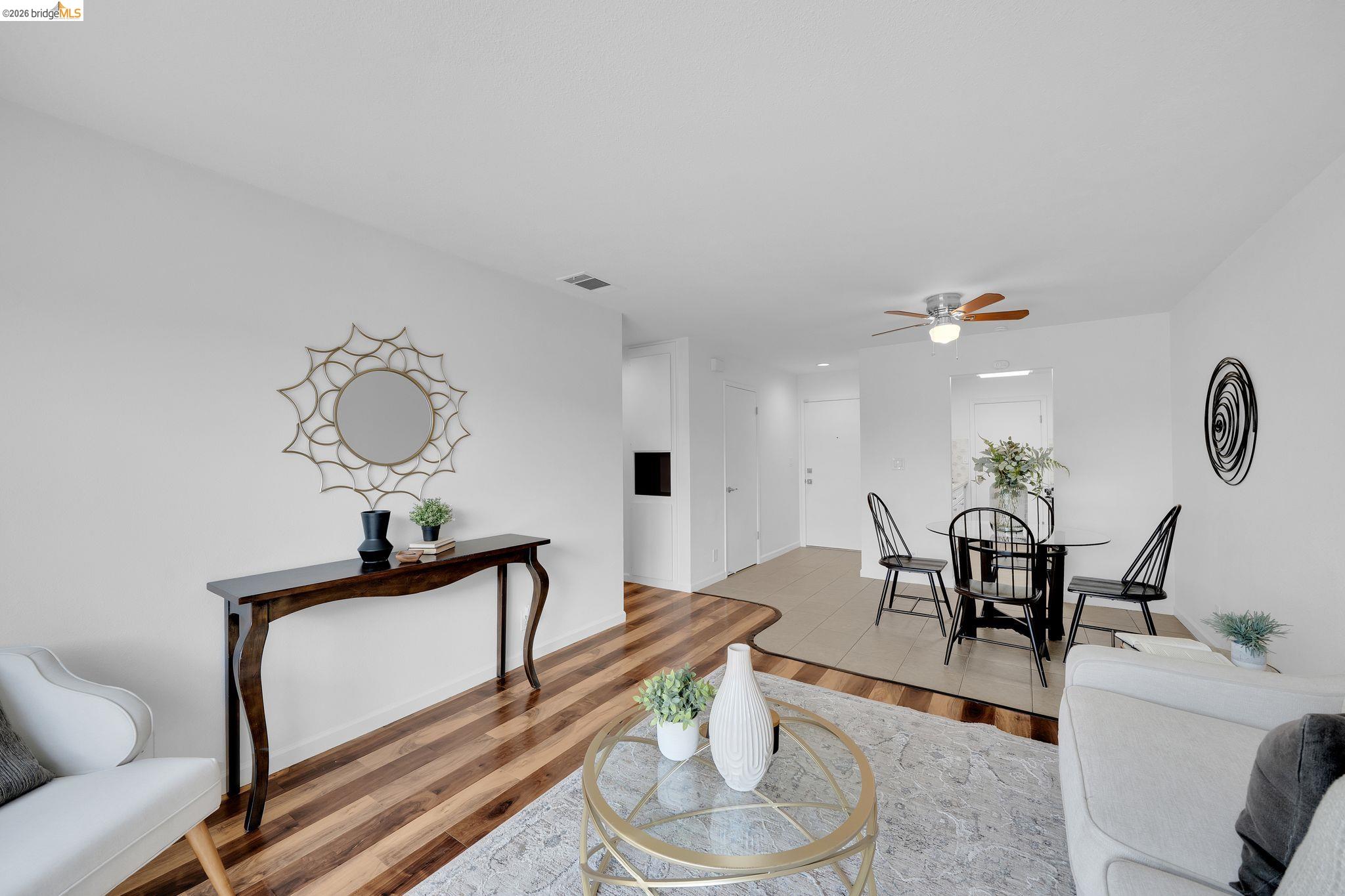 1300 Trembath Ln