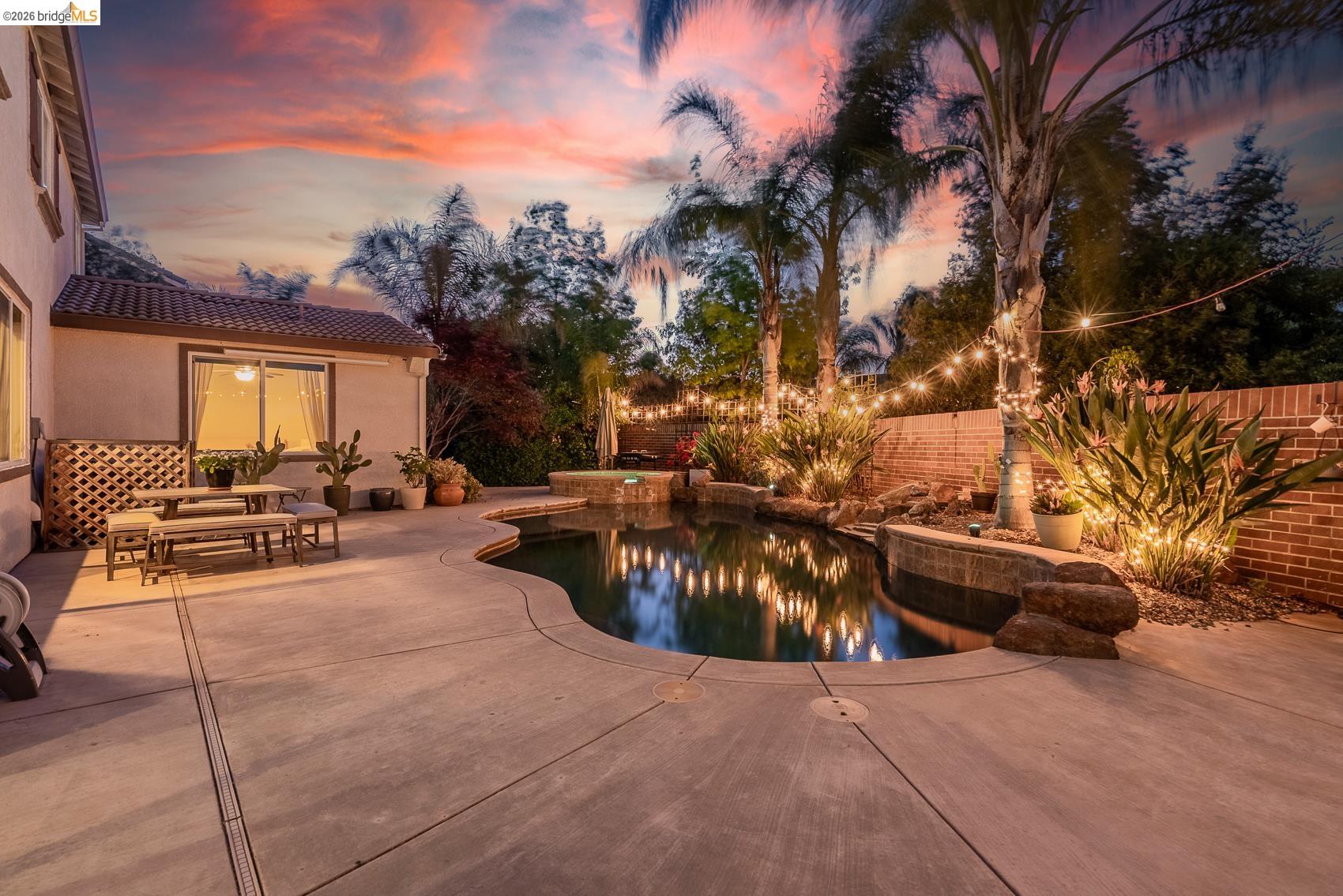 719 Monte Verde Ln