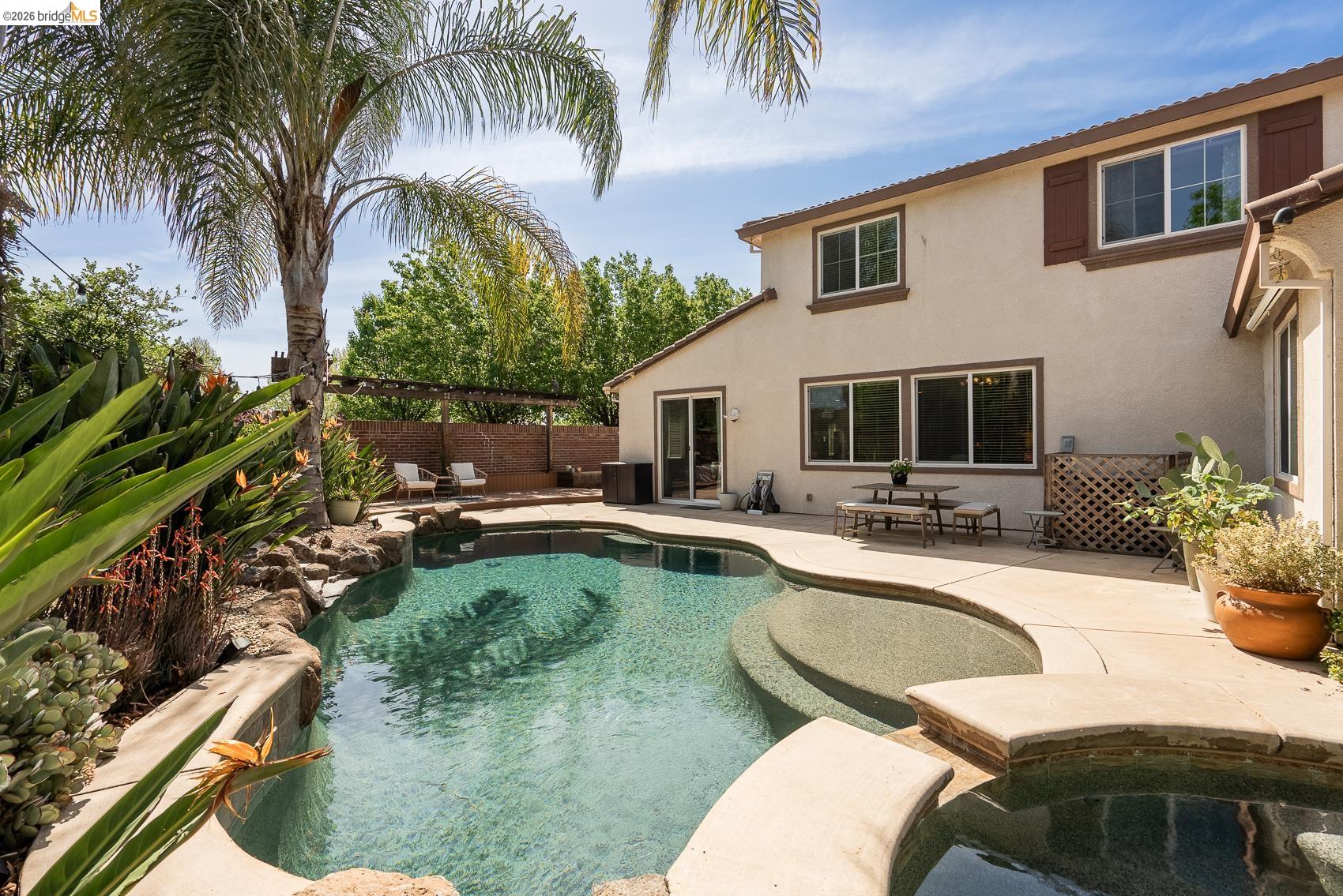 719 Monte Verde Ln