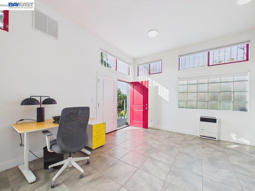 2932 Filbert St # 2