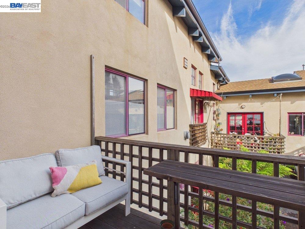 2932 Filbert St # 2