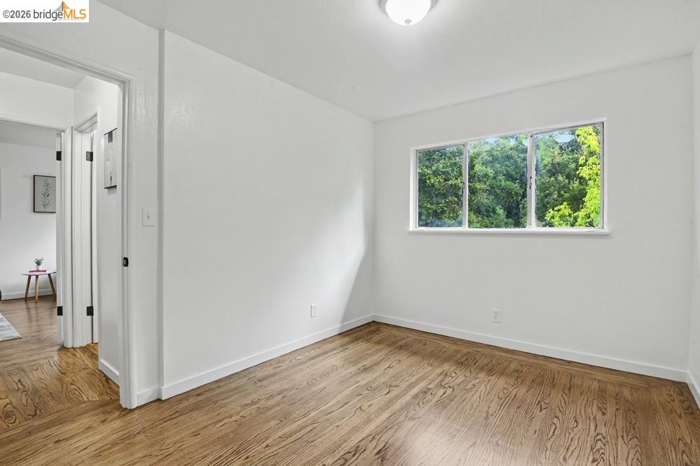 6138 Oakdale