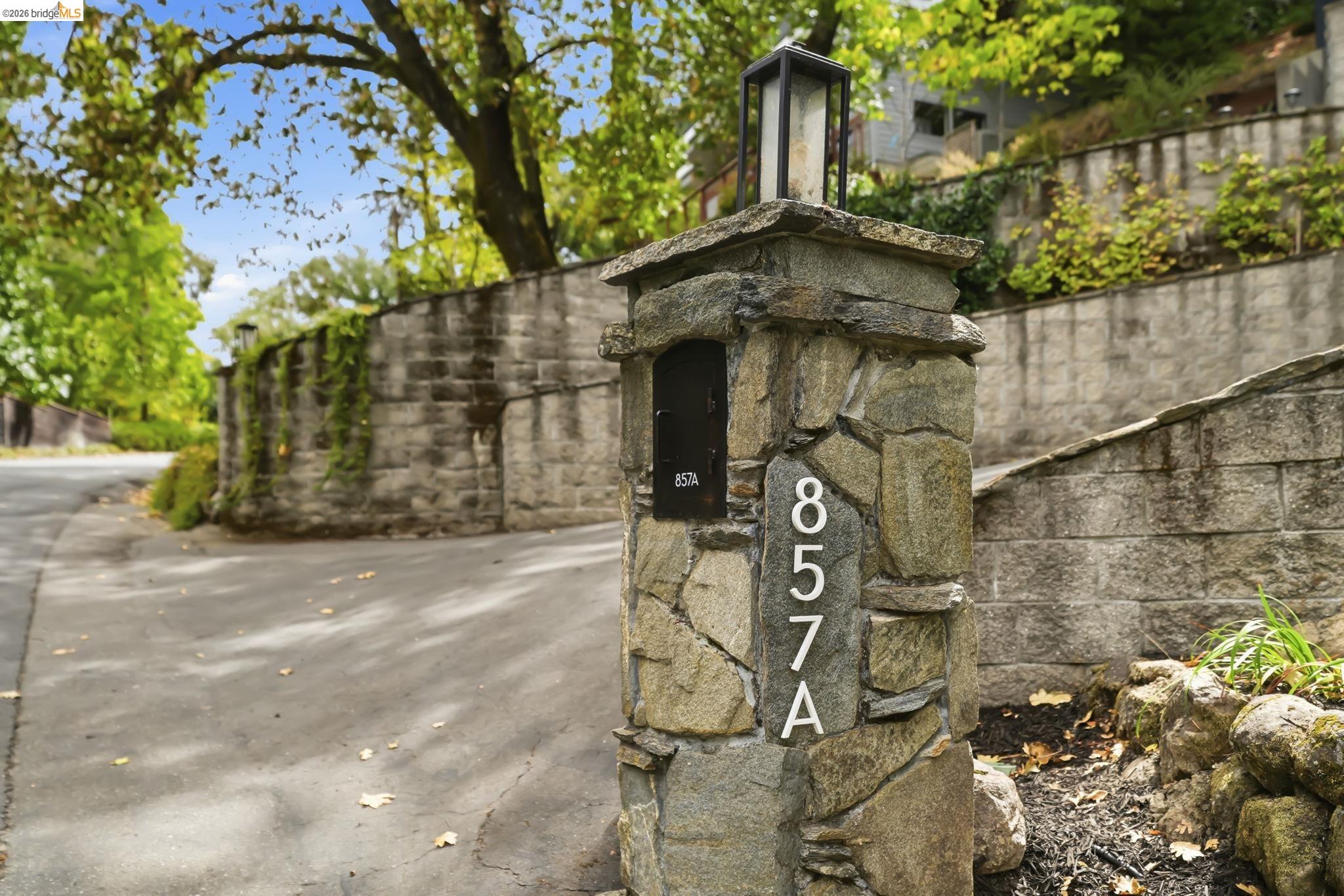 857A Mountain View Drive