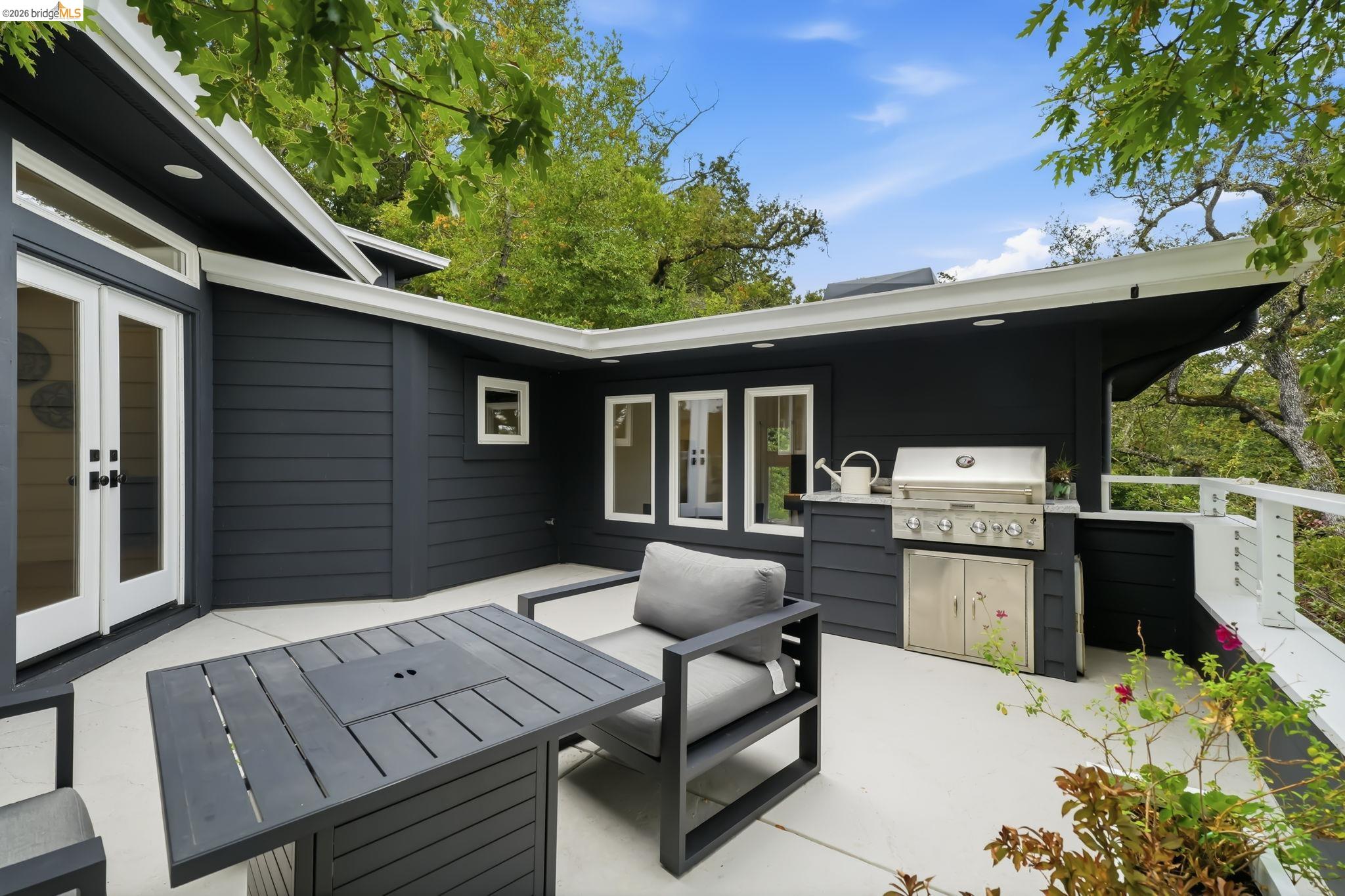 857A Mountain View Drive