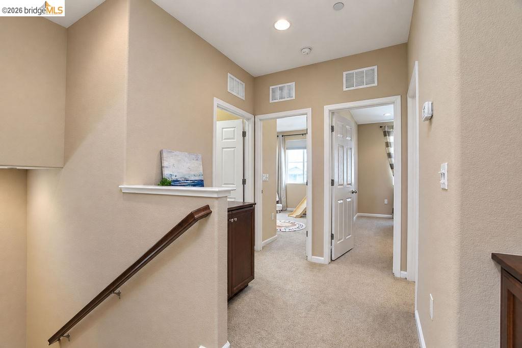 806 Queen Palm Ln
