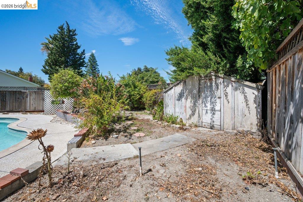 6086 Blacklock Ct