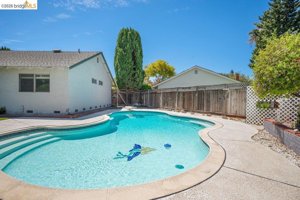 6086 Blacklock Ct