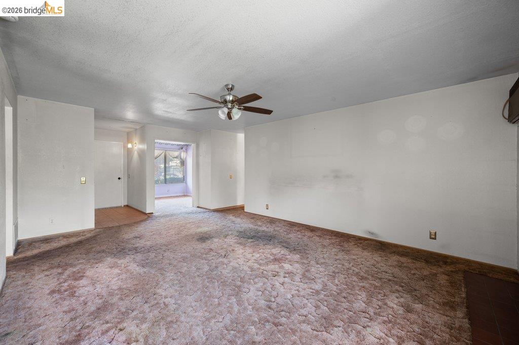 6086 Blacklock Ct
