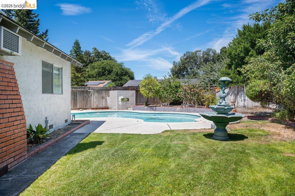 6086 Blacklock Ct