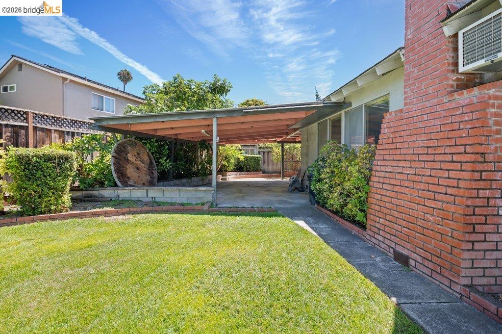6086 Blacklock Ct