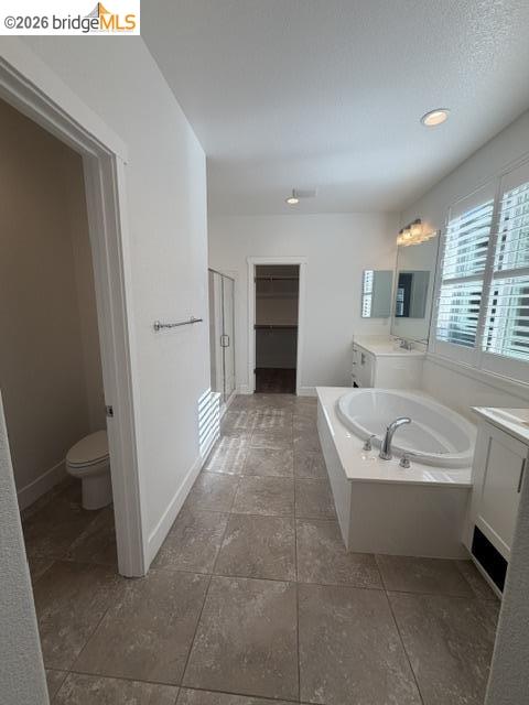 9588 Pescadero Cir