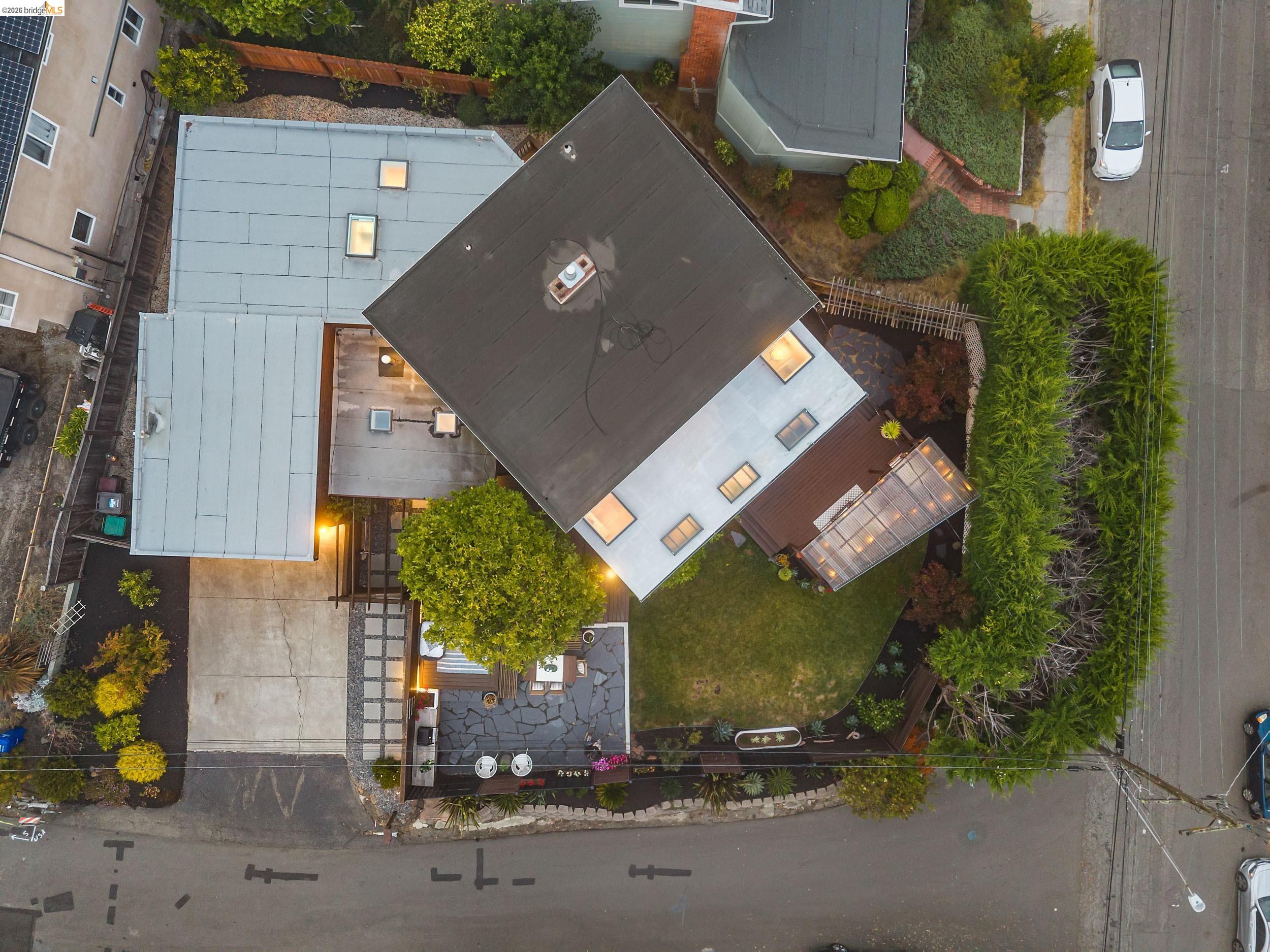 5800 Saint Paul Ct