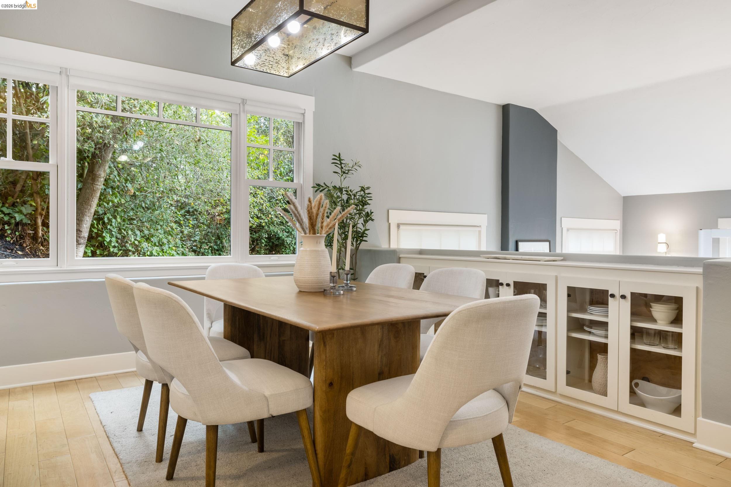 695 Florence