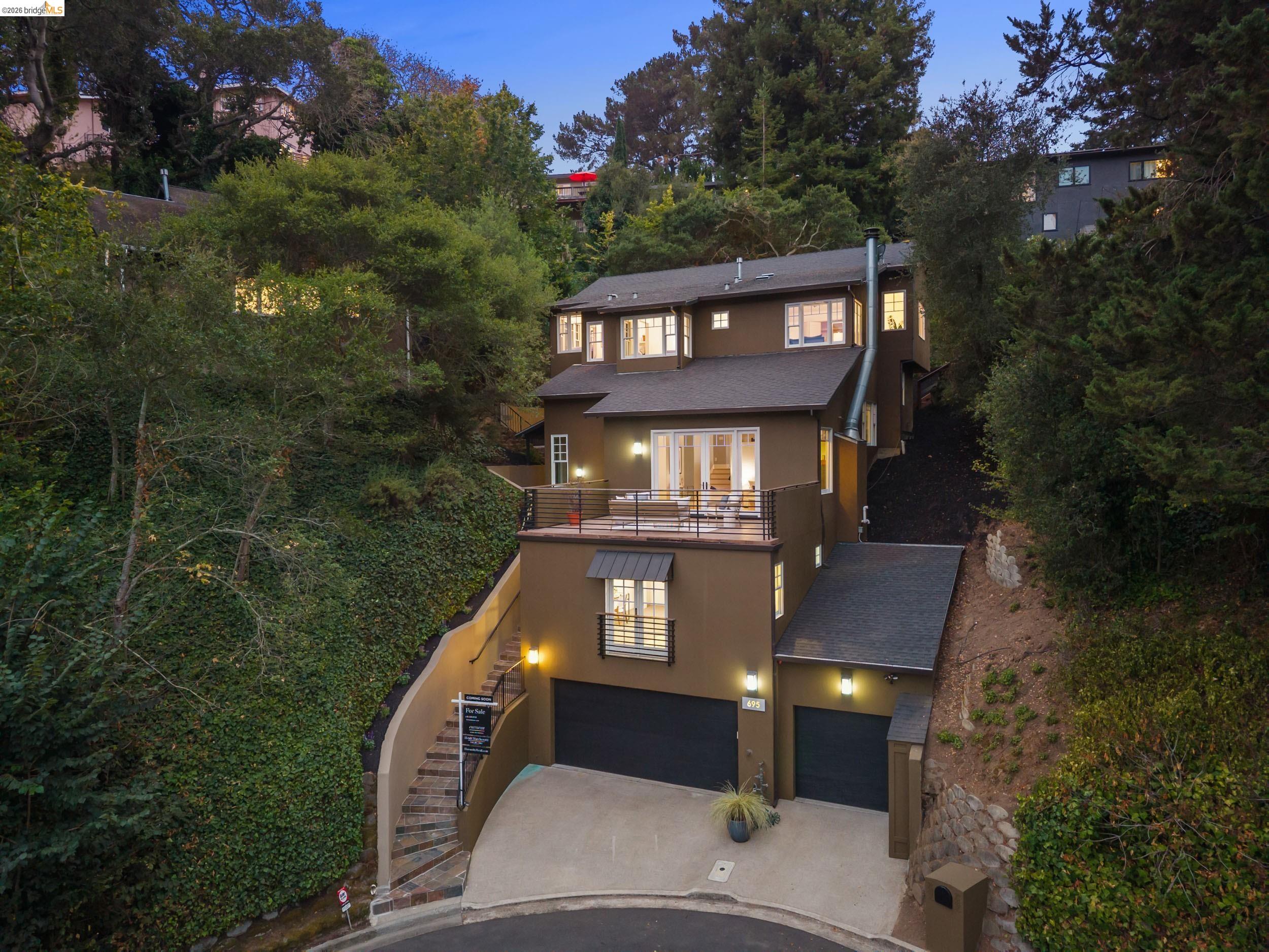 695 Florence
