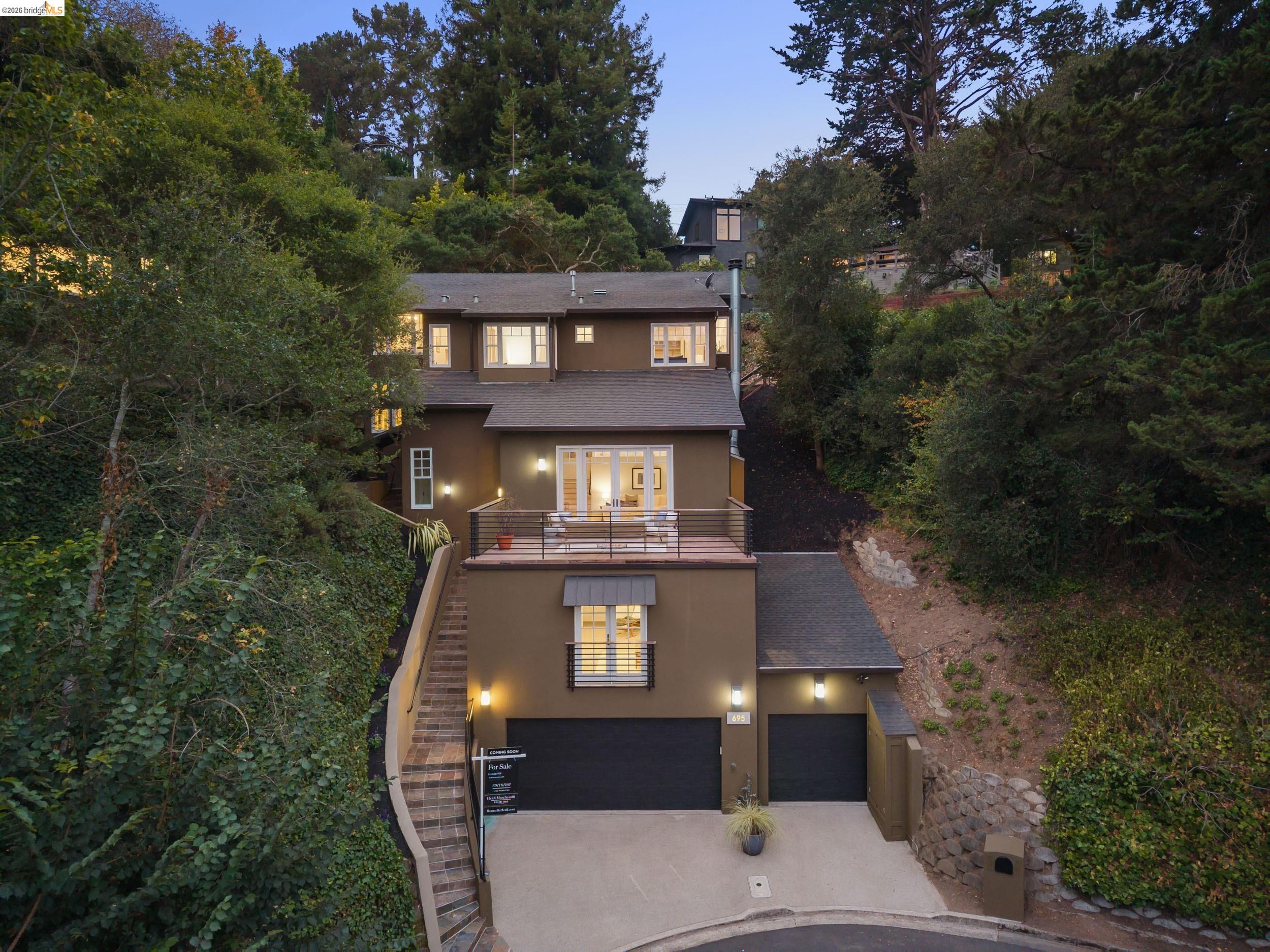695 Florence