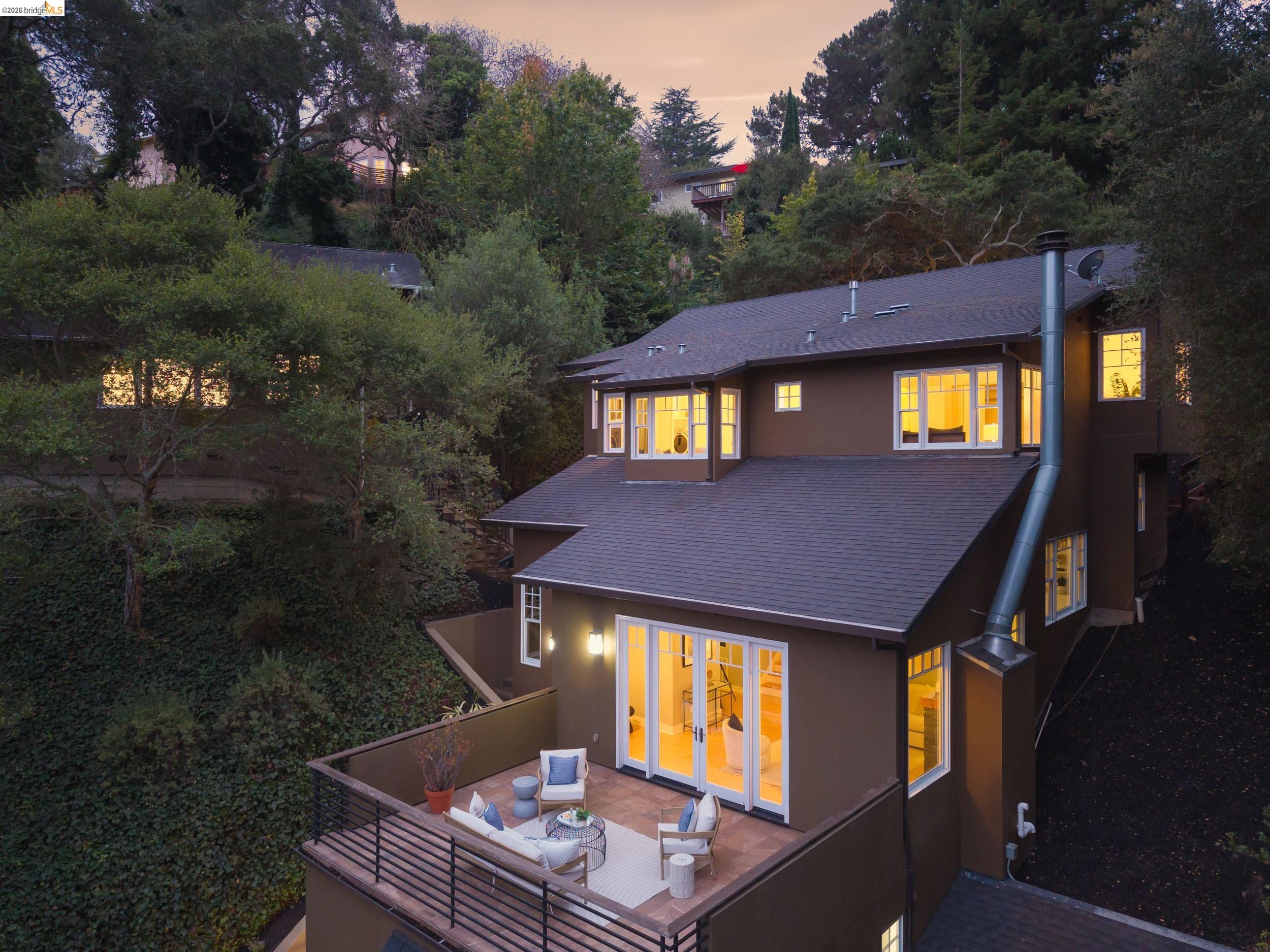 695 Florence