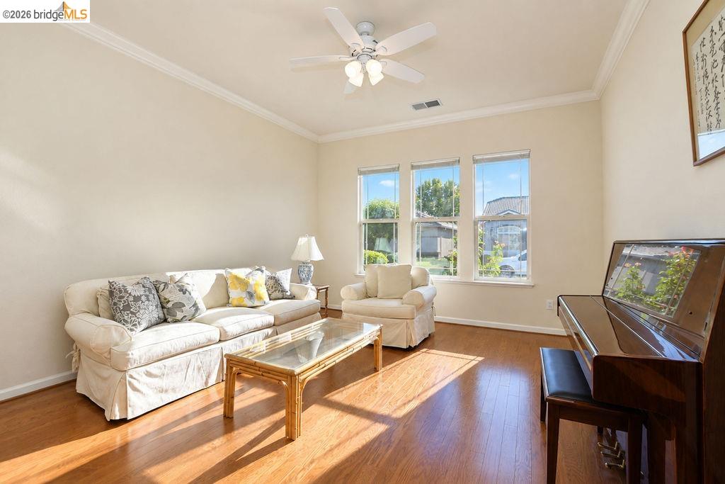 1109 Burghley Ln