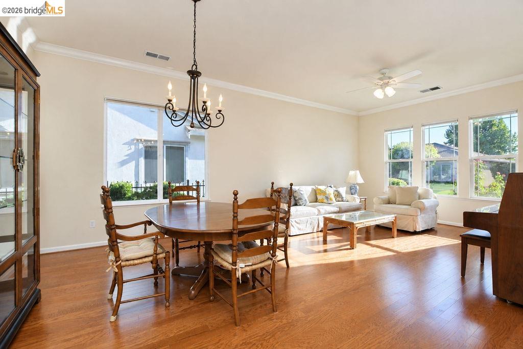 1109 Burghley Ln