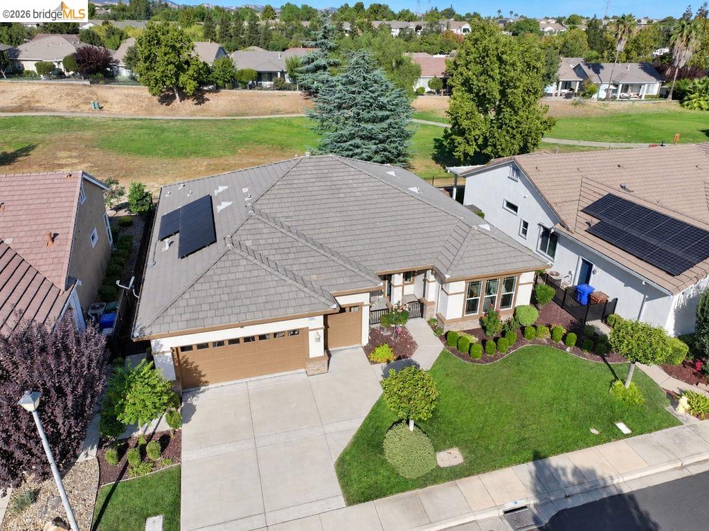 1109 Burghley Ln