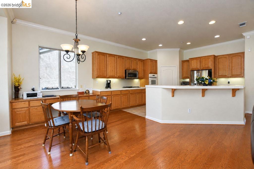 1109 Burghley Ln