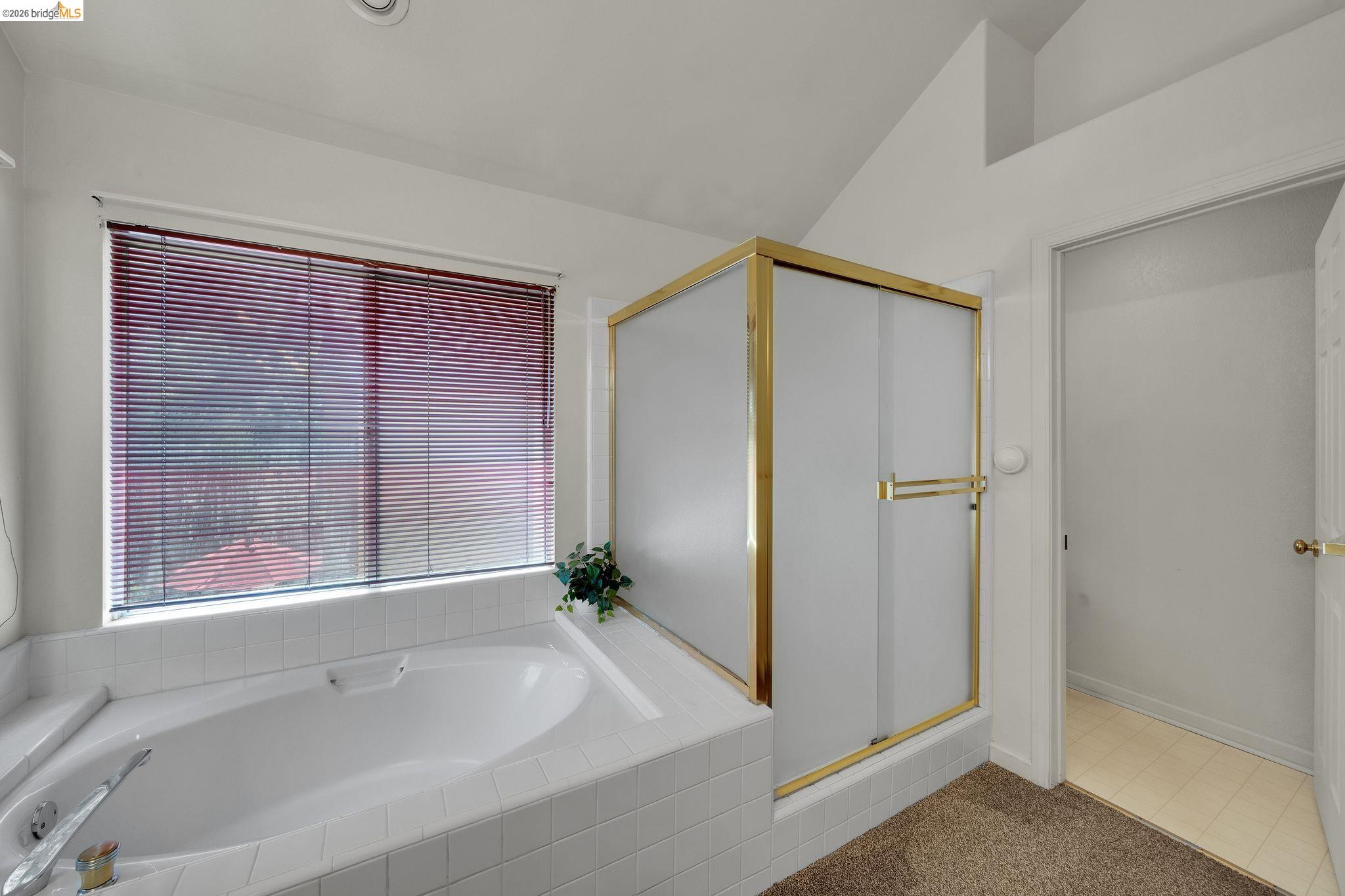 4437 Rock Island Dr