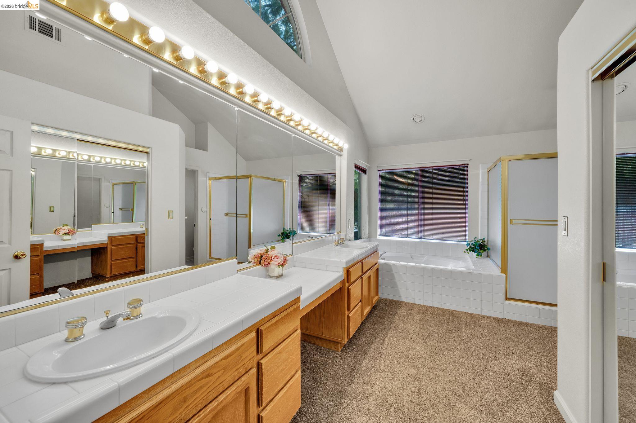 4437 Rock Island Dr