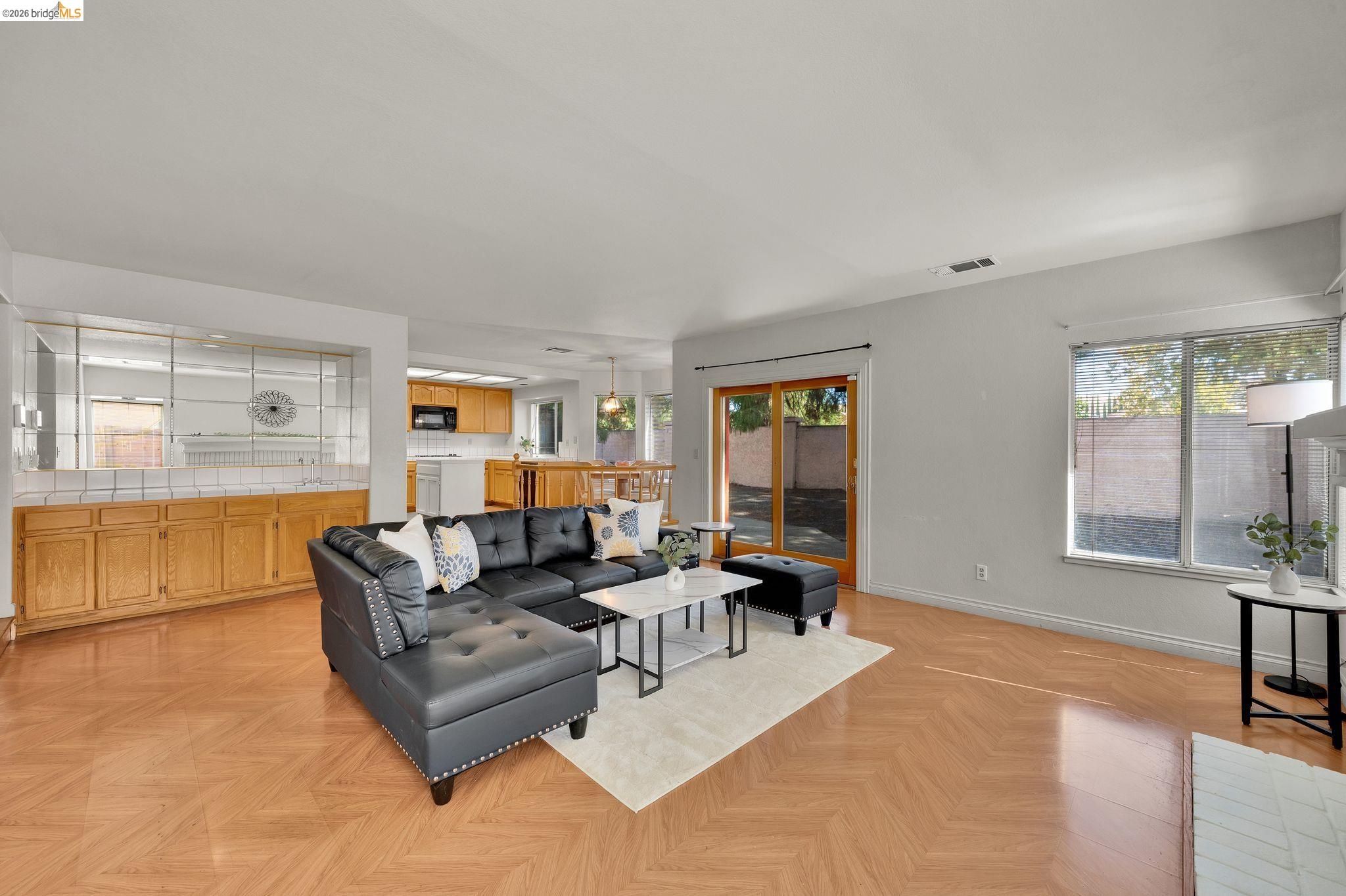 4437 Rock Island Dr