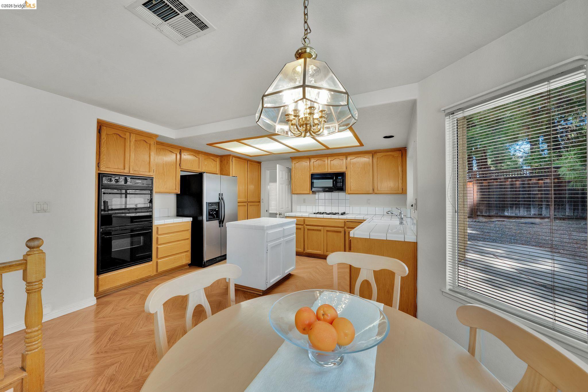 4437 Rock Island Dr