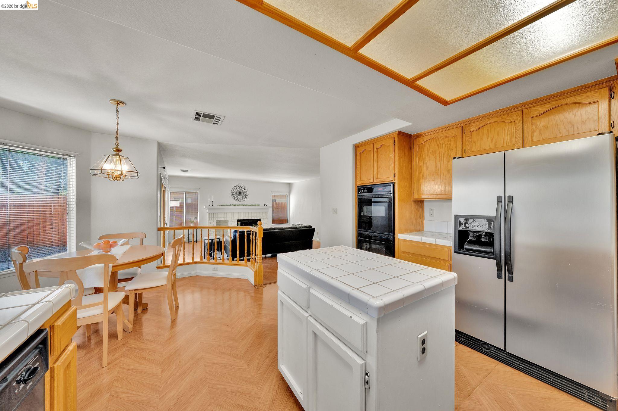 4437 Rock Island Dr