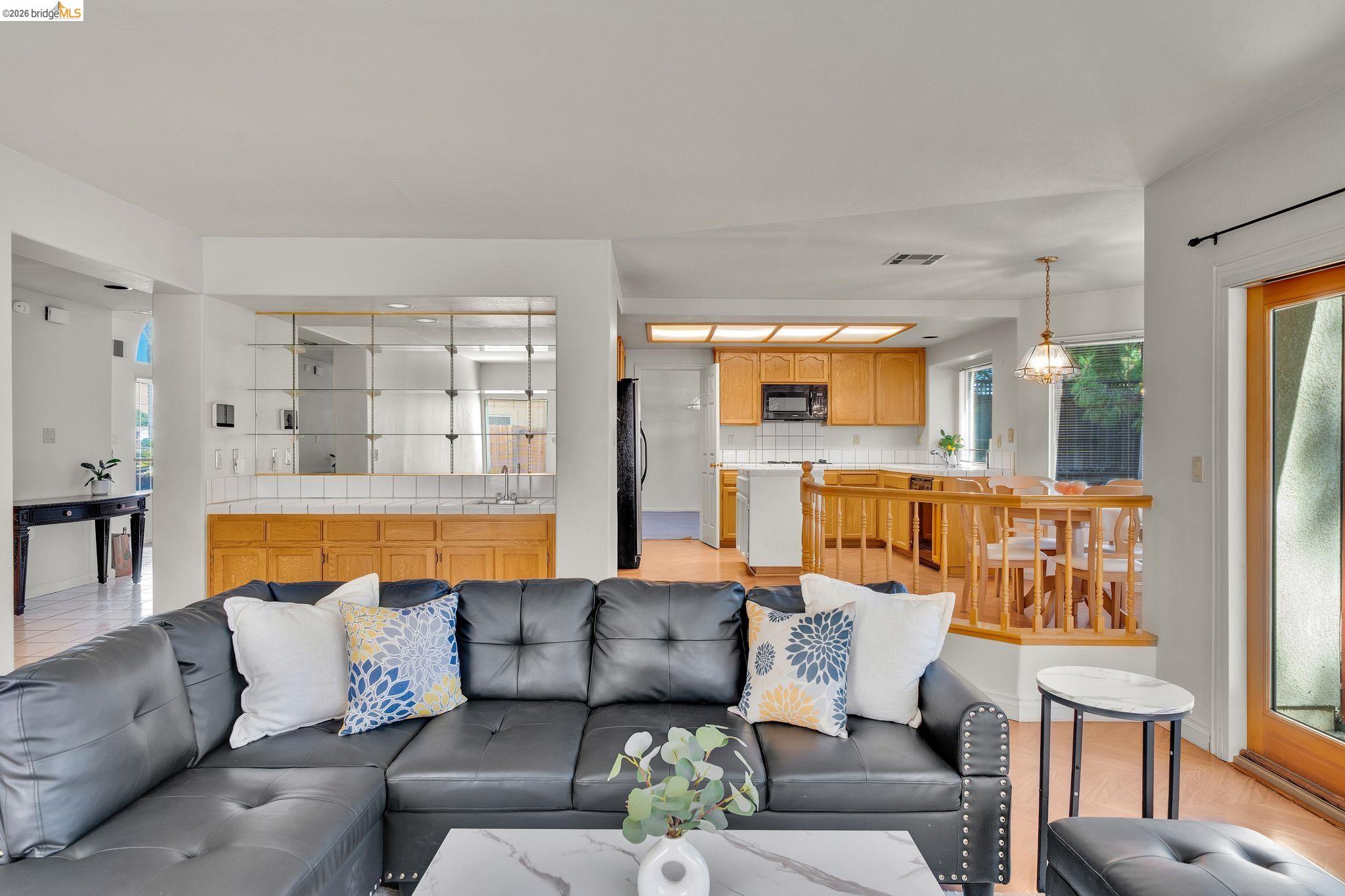 4437 Rock Island Dr