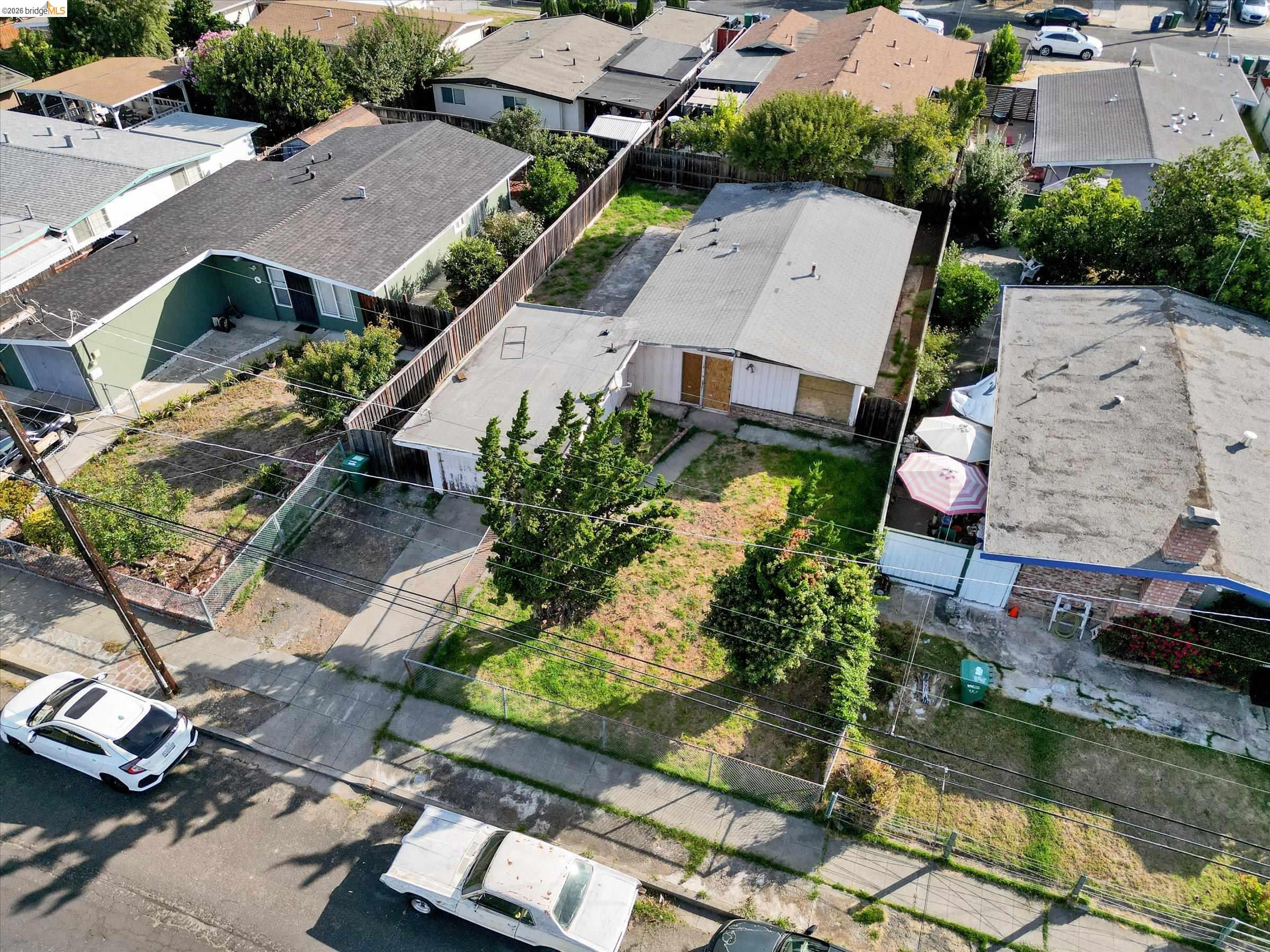 27758 La Porte Ave