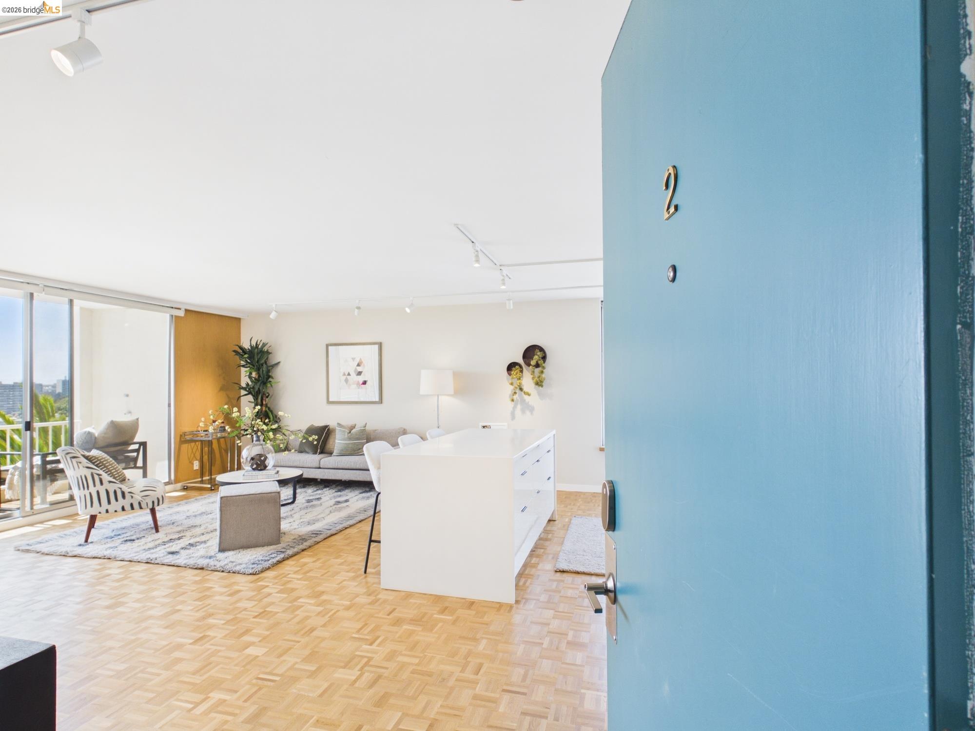 320 Lee St # 702