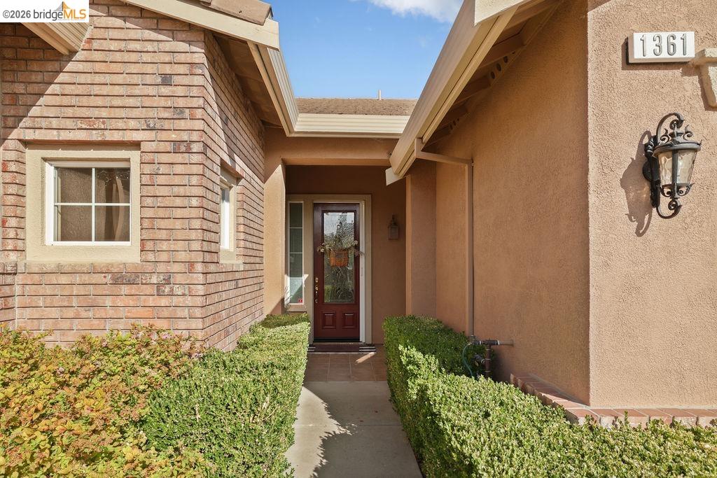 1361 Mcprince Ln