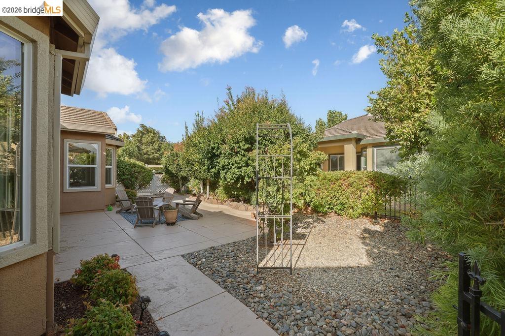 1361 Mcprince Ln