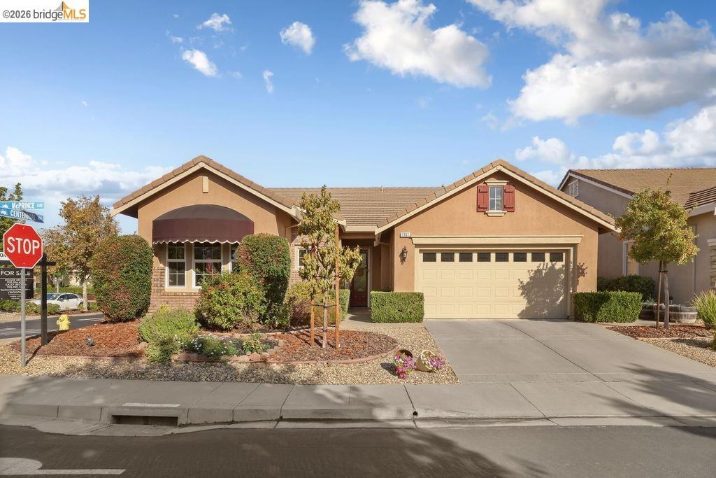 1361 Mcprince Ln
