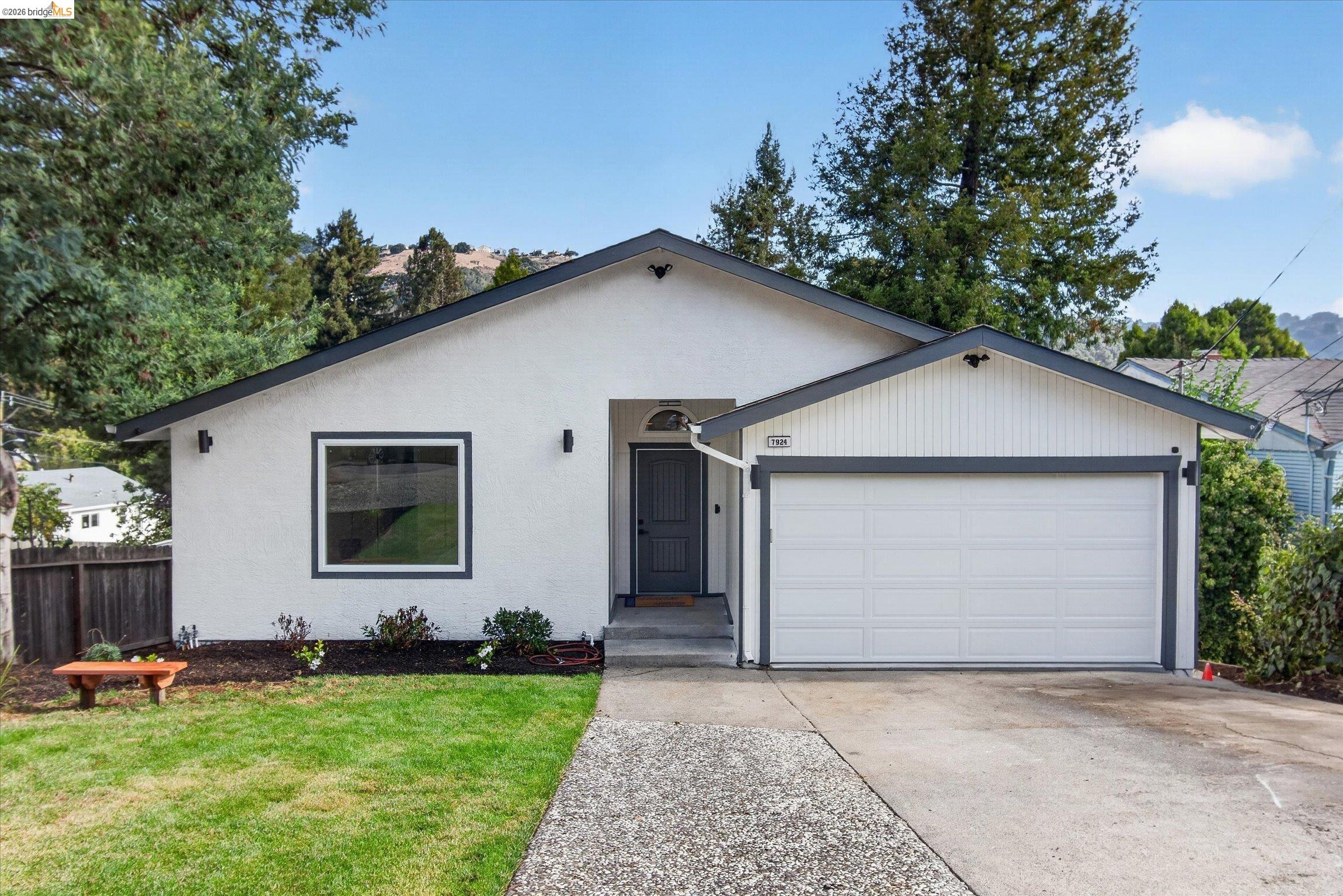7924 Greenly Dr