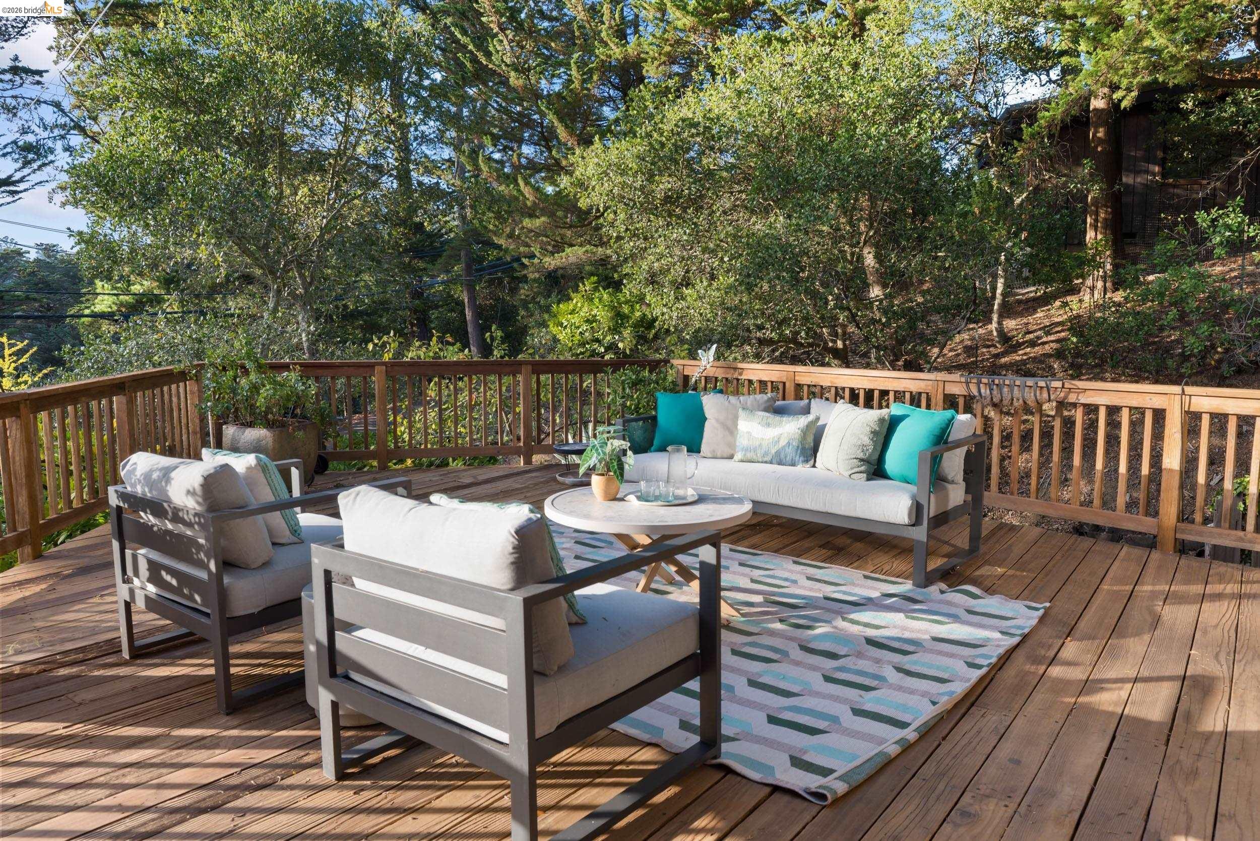 6760 Moore Dr