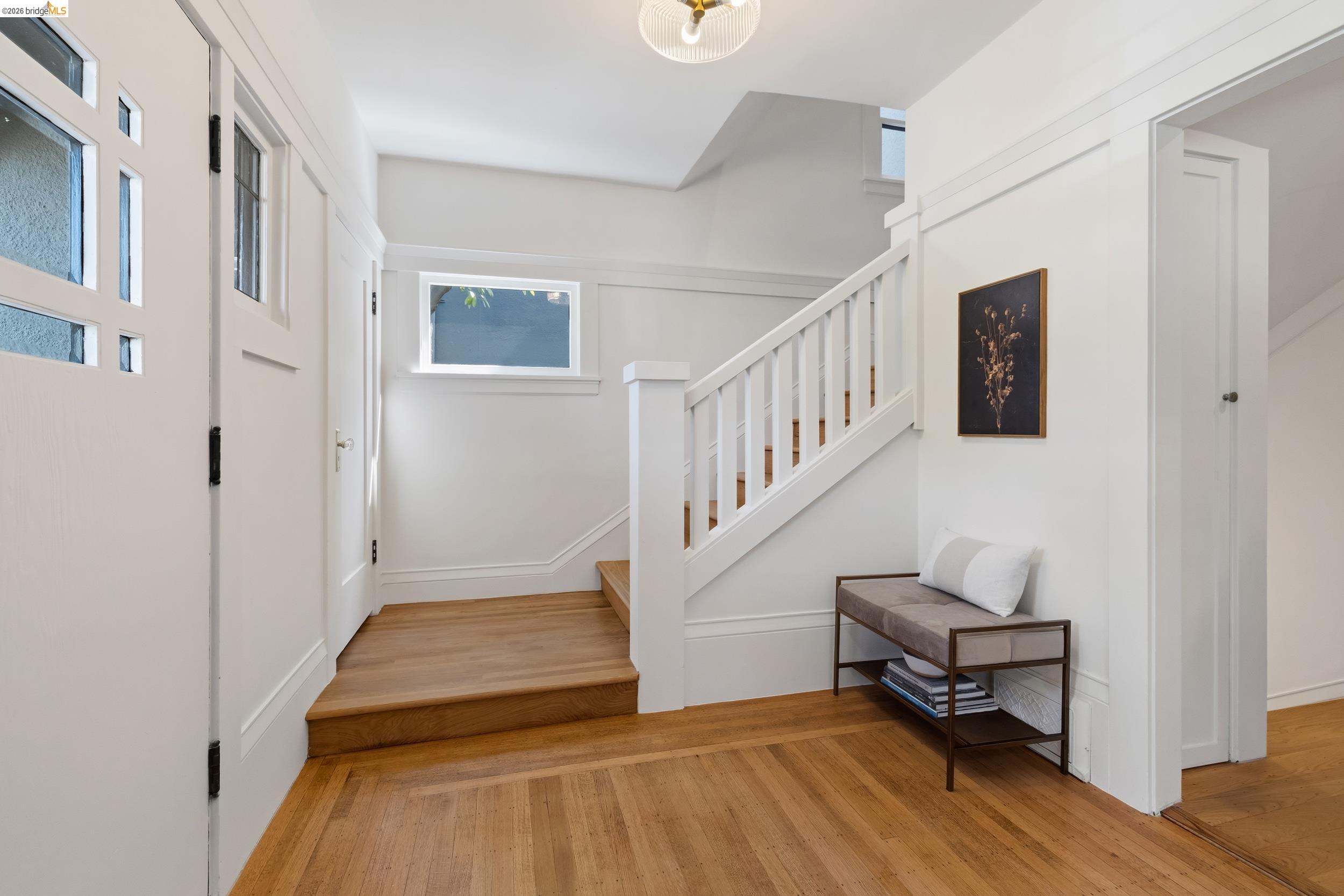328 Ramona Ave