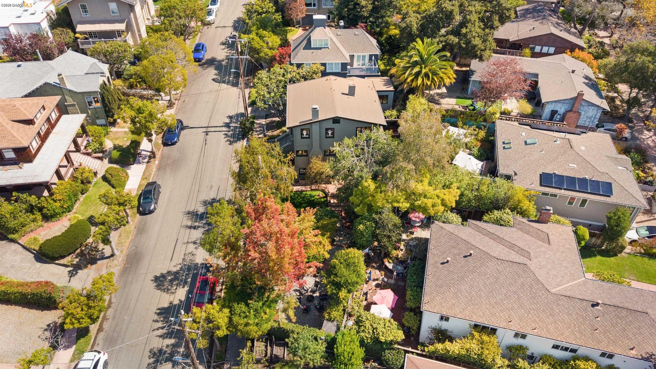 328 Ramona Ave