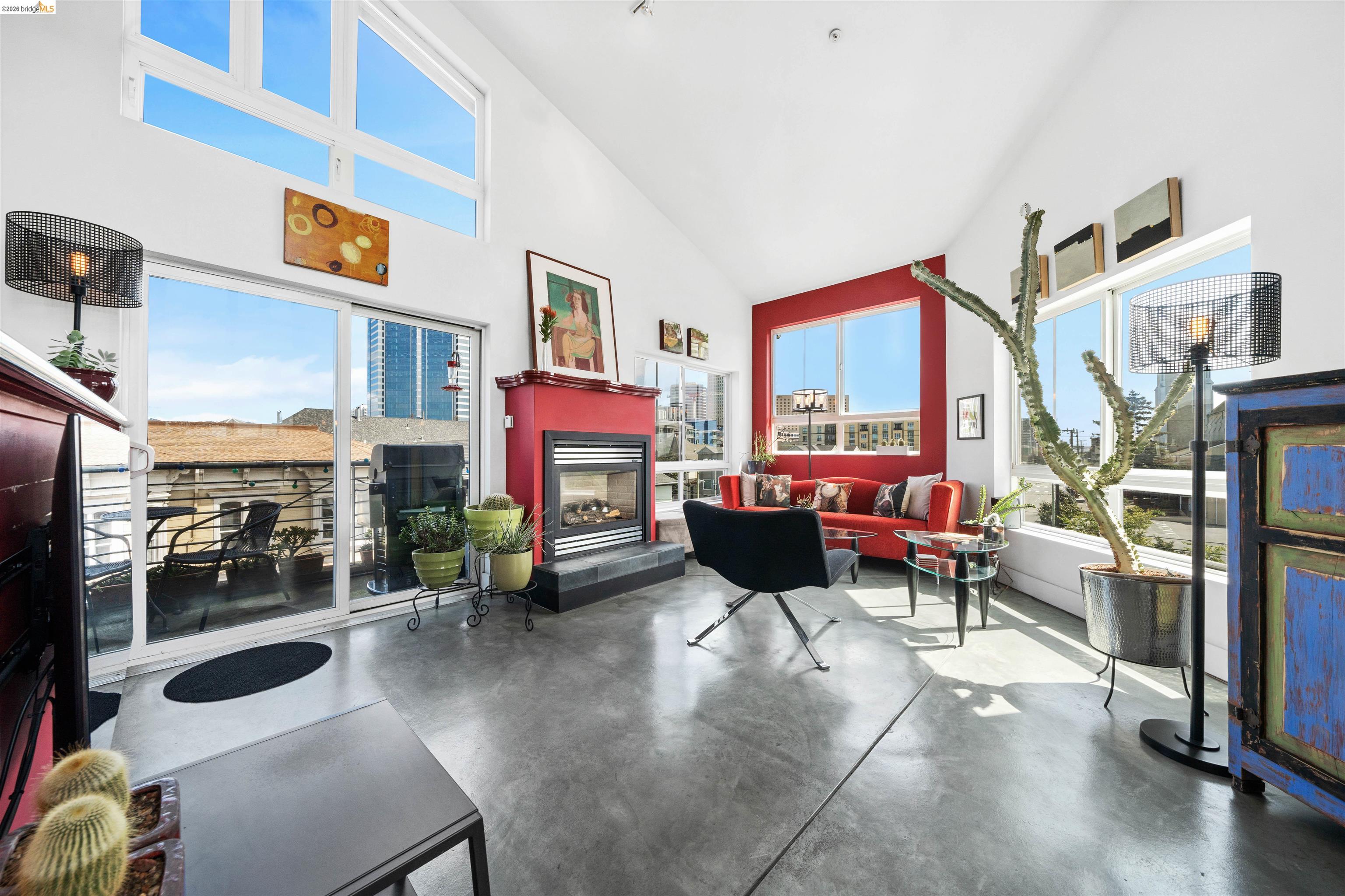 675 8th St # 16