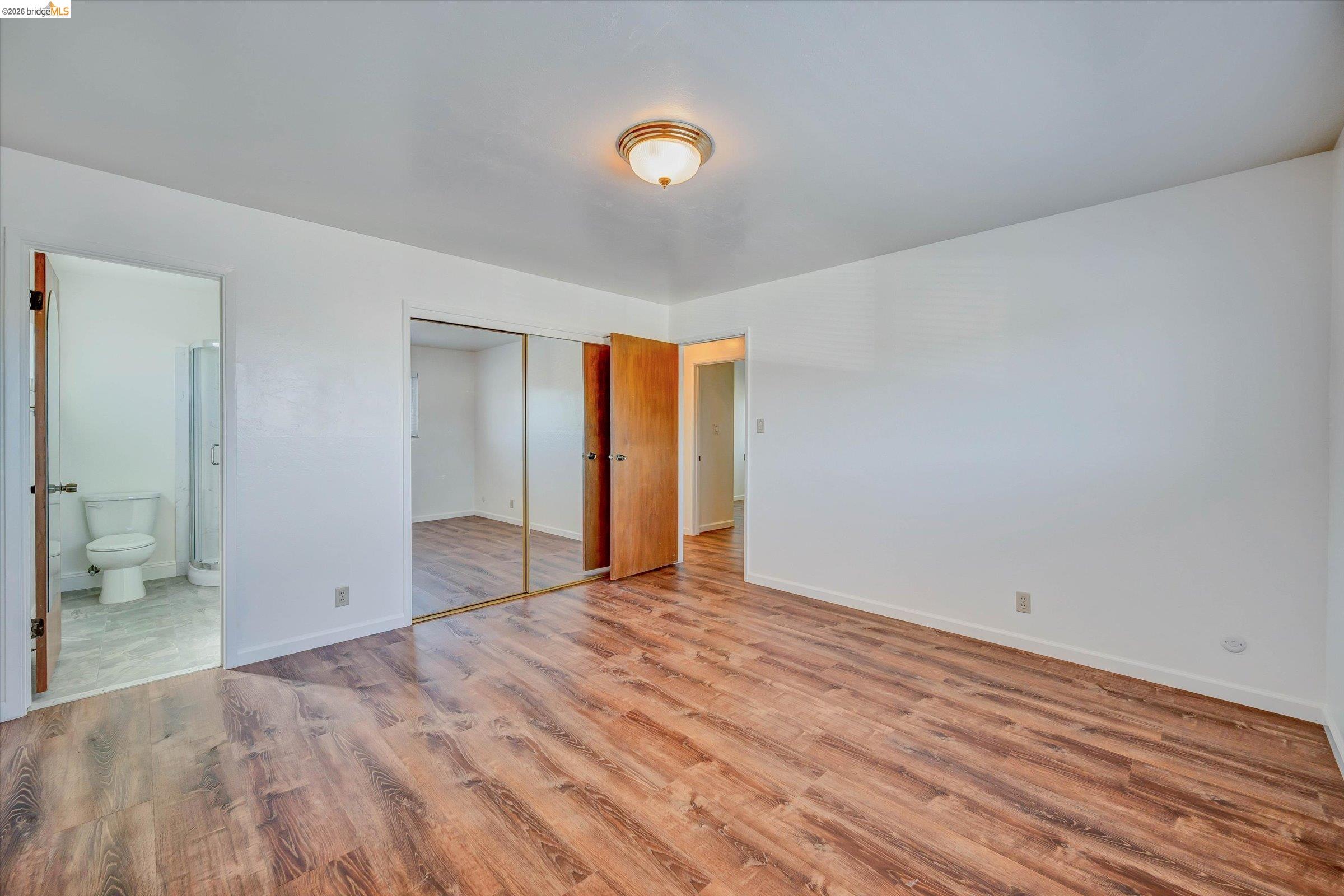 1640 104Th Ave