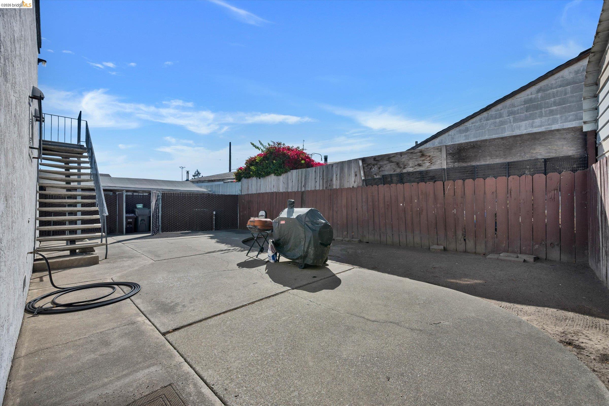 1640 104Th Ave