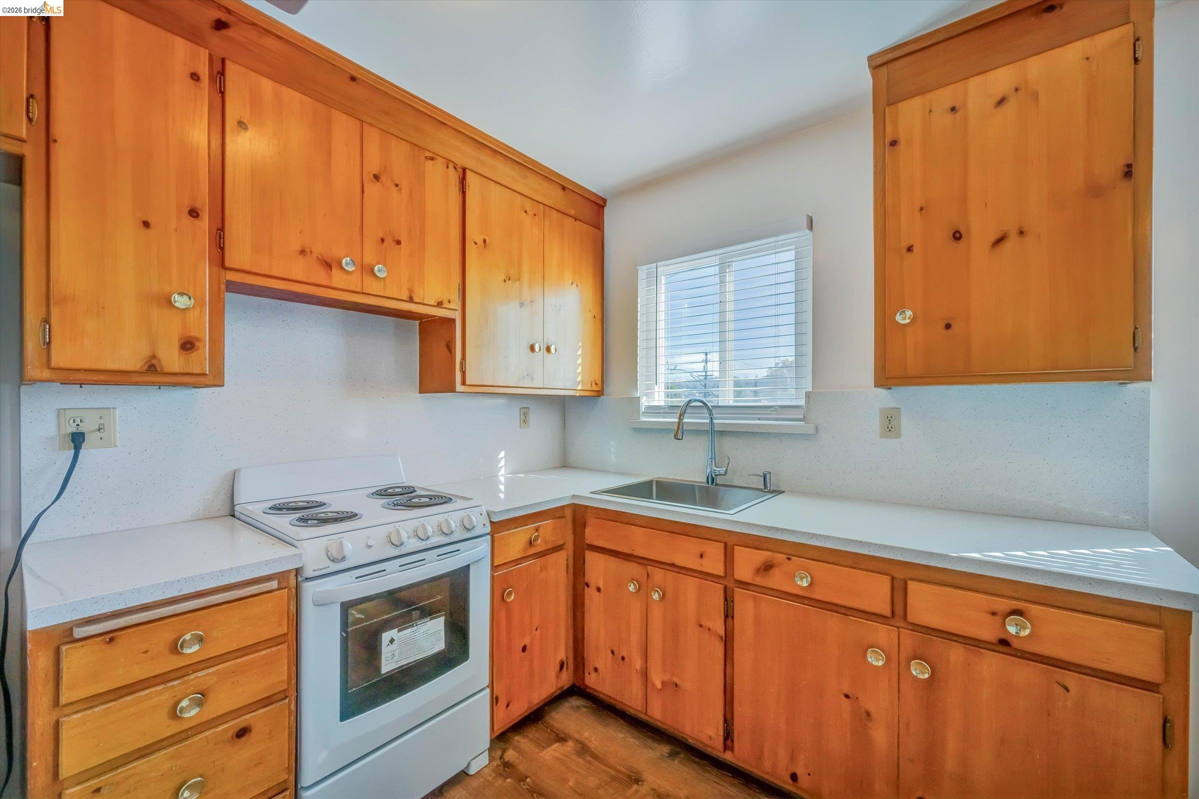 1640 104Th Ave