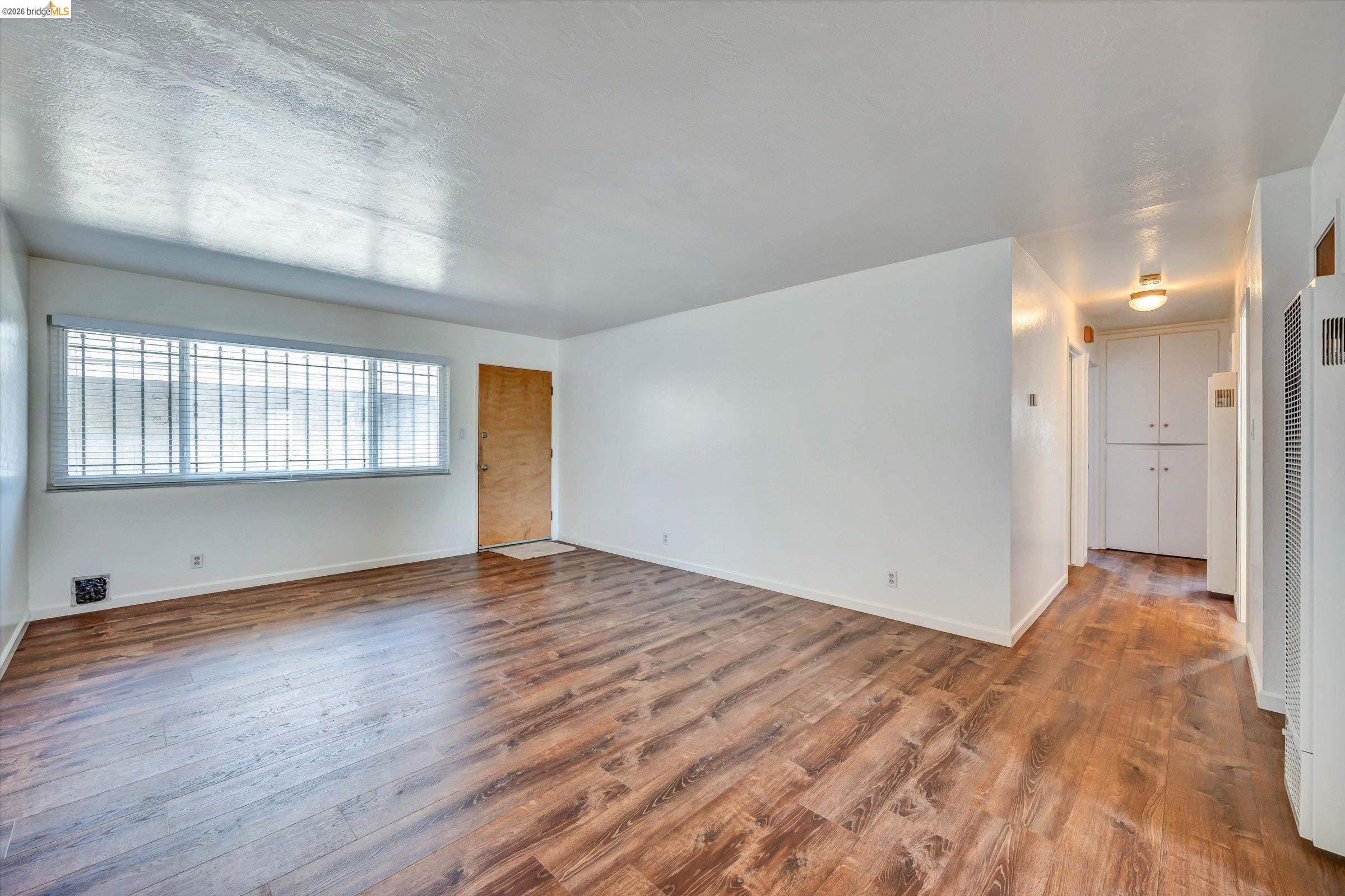 1640 104Th Ave