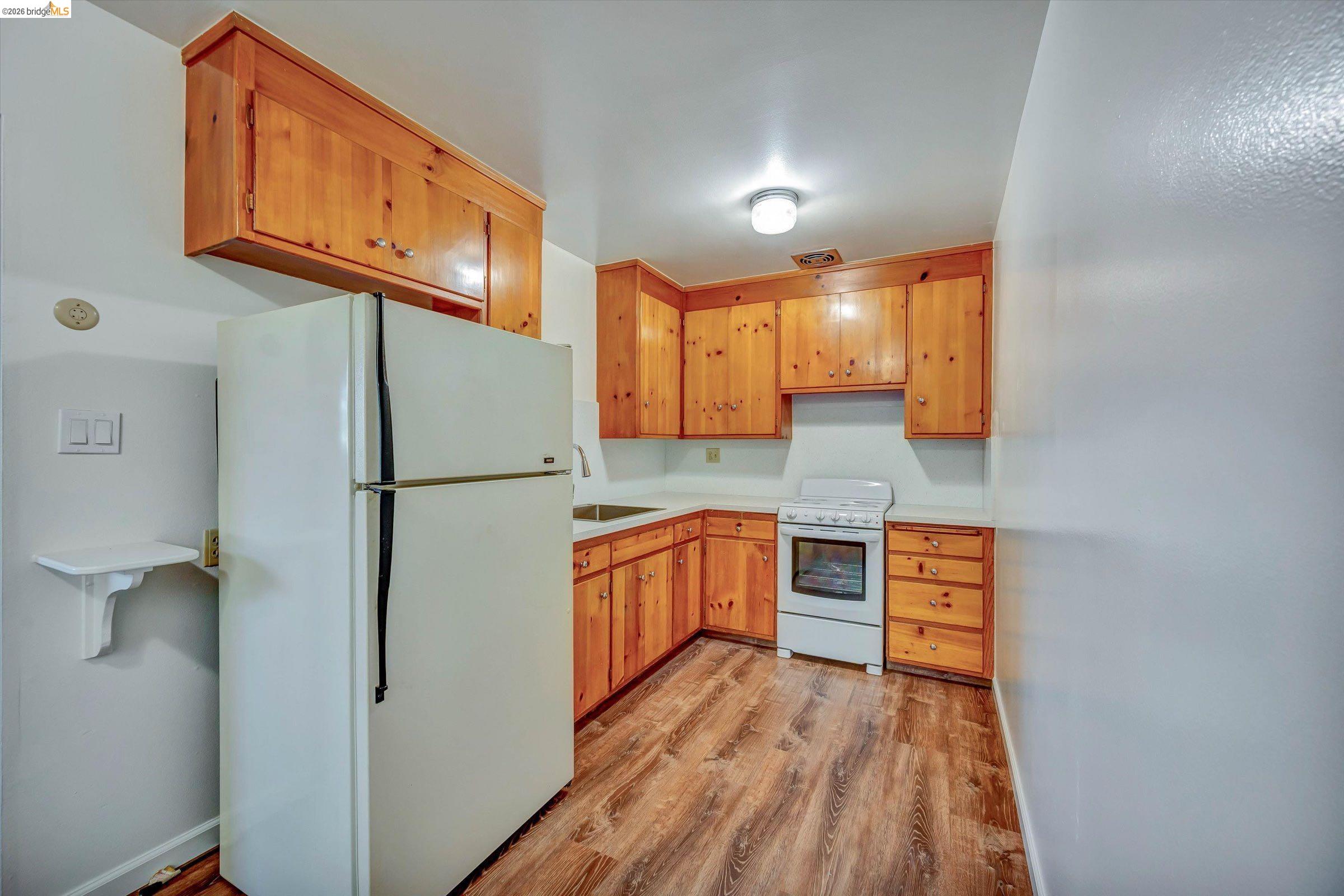 1640 104Th Ave