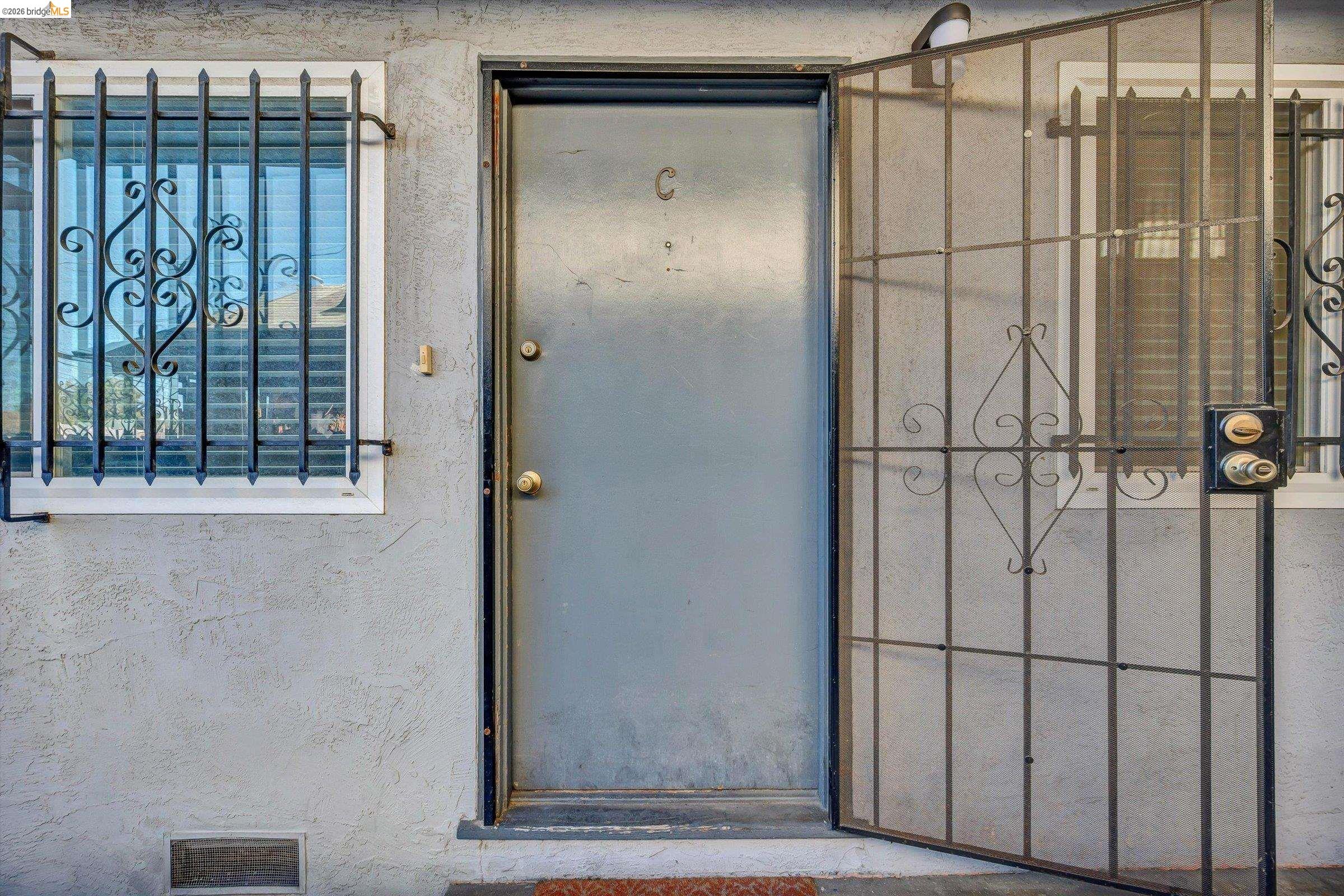 1640 104Th Ave
