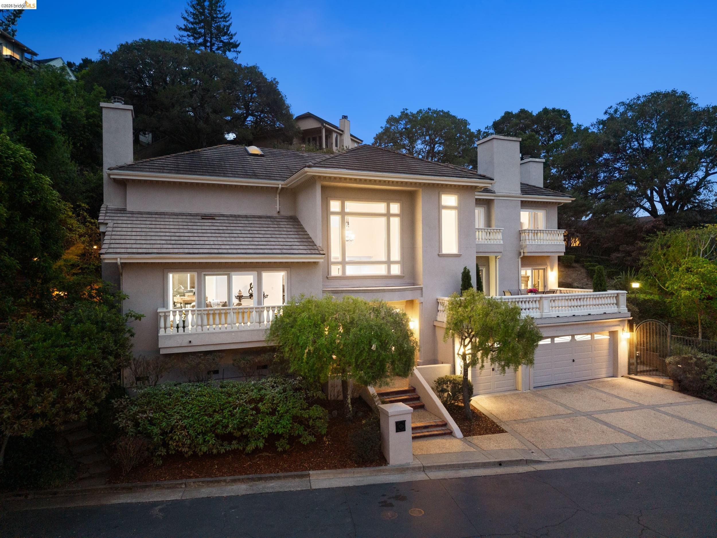 6036 Mazuela Dr