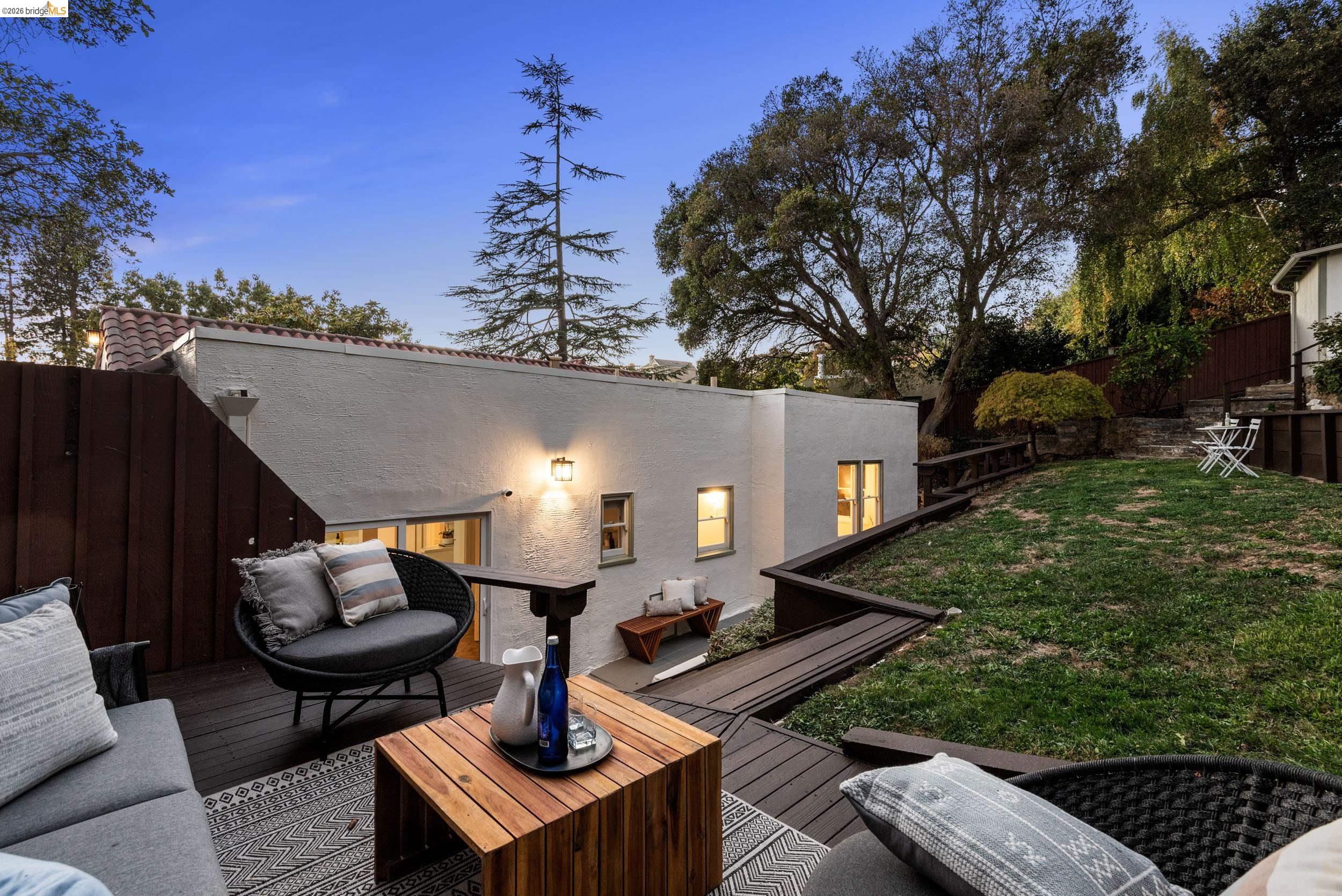 5200 Golden Gate Ave