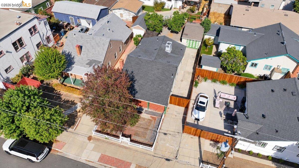 308 W 8th