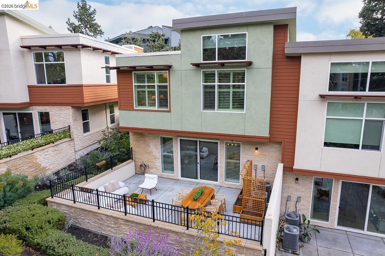 1247 Walker Ave # 2